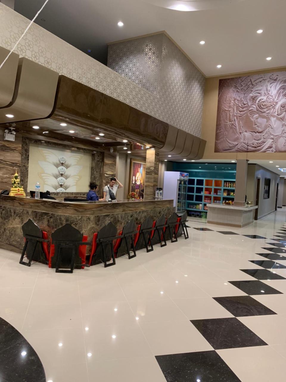 โรงแรมมาลินี Surin Luaran gambar