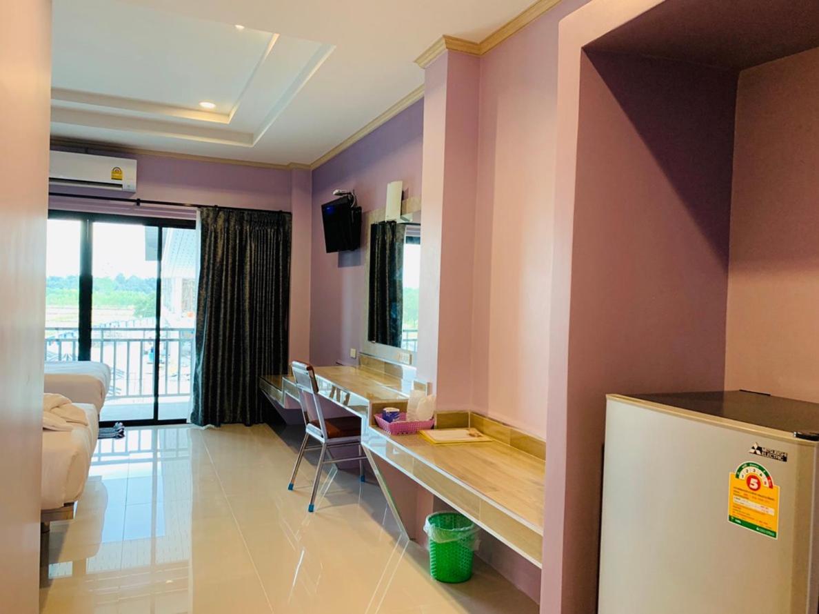 โรงแรมมาลินี Surin Luaran gambar
