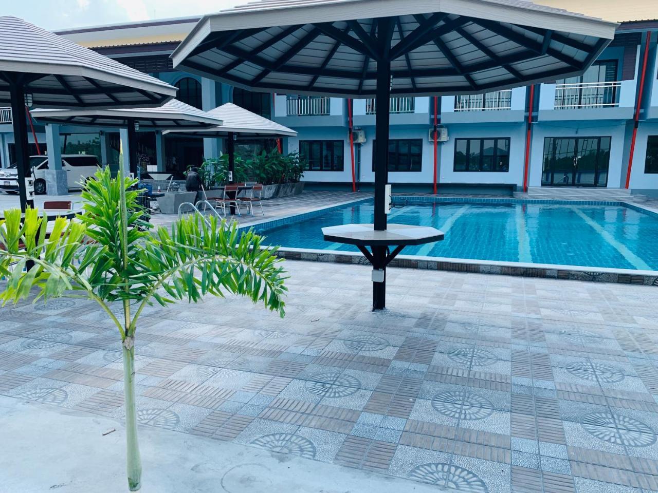 โรงแรมมาลินี Surin Luaran gambar