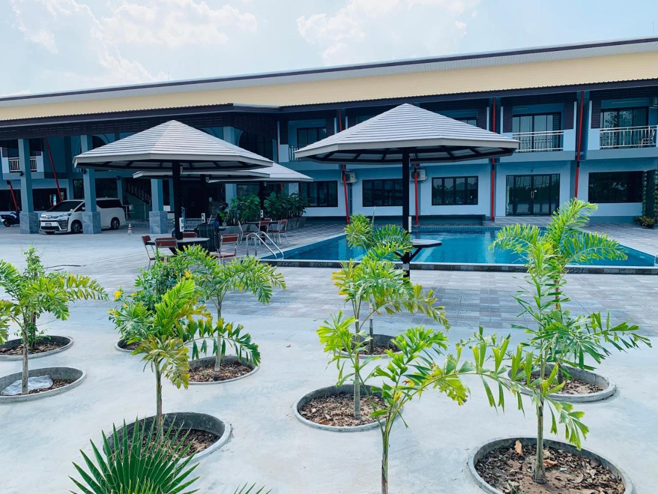 โรงแรมมาลินี Surin Luaran gambar