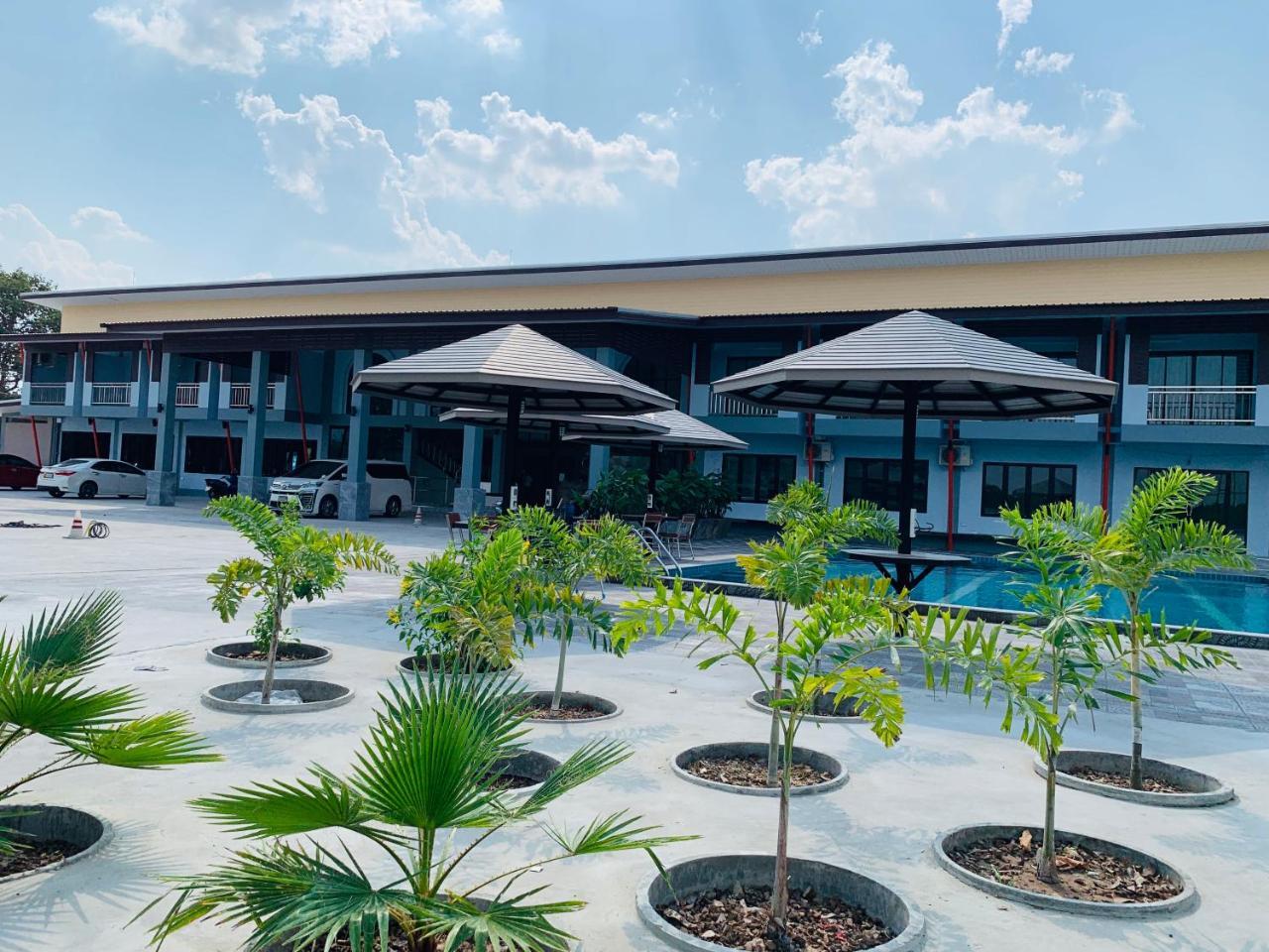 โรงแรมมาลินี Surin Luaran gambar